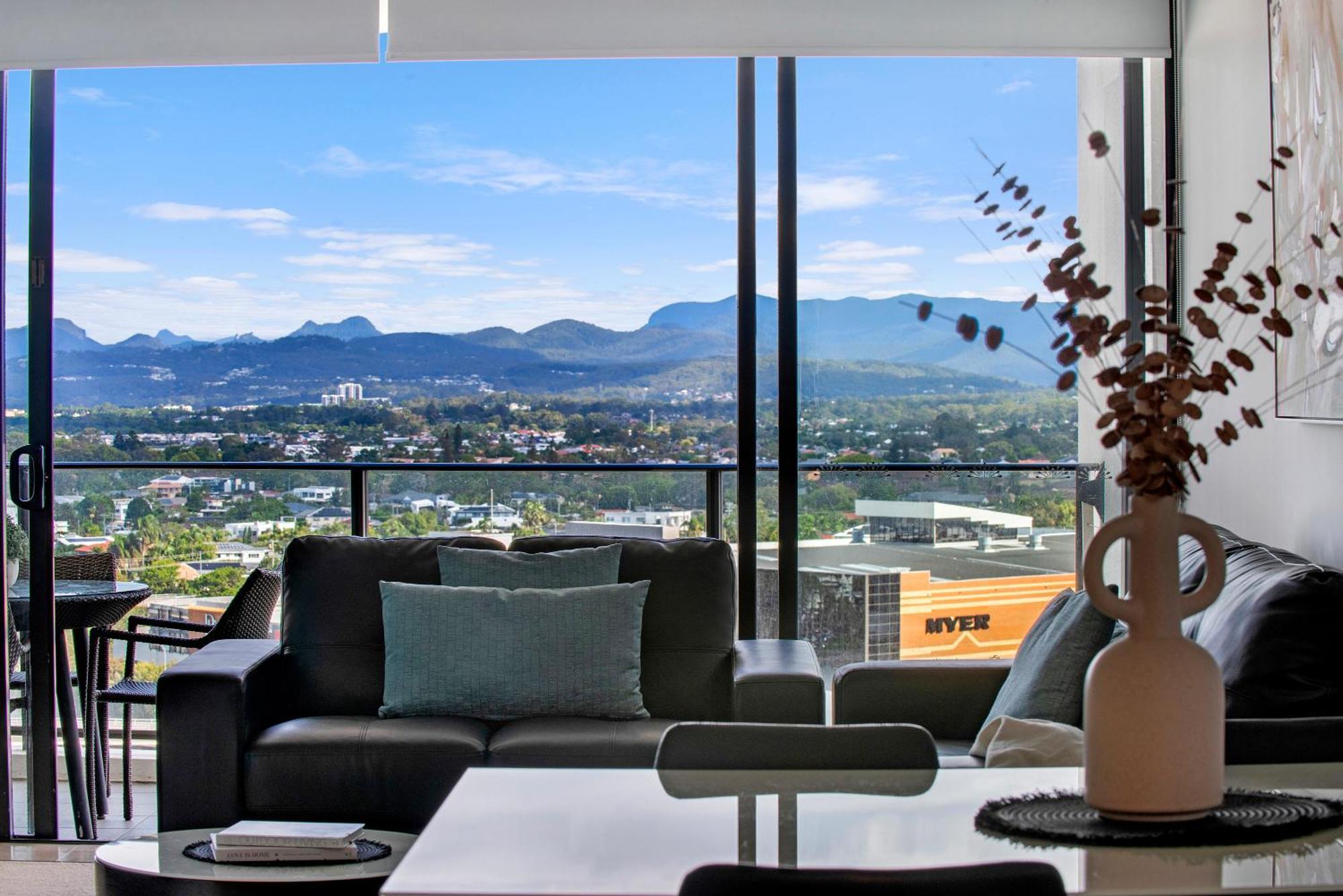 Sierra Grand Broadbeach - Self Contained & Privately Managed Apartment *