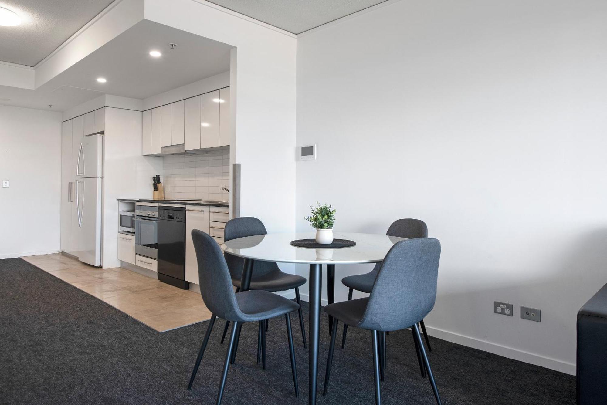 Sierra Grand Broadbeach - Self Contained & Privately Managed *