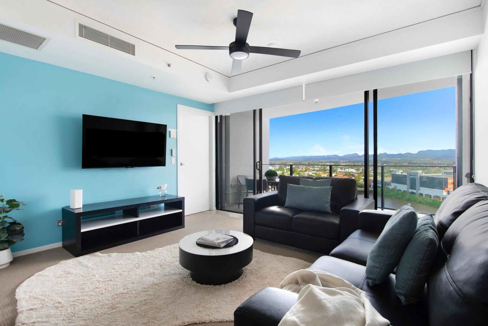 Sierra Grand Broadbeach - Self Contained & Privately Managed Apartment