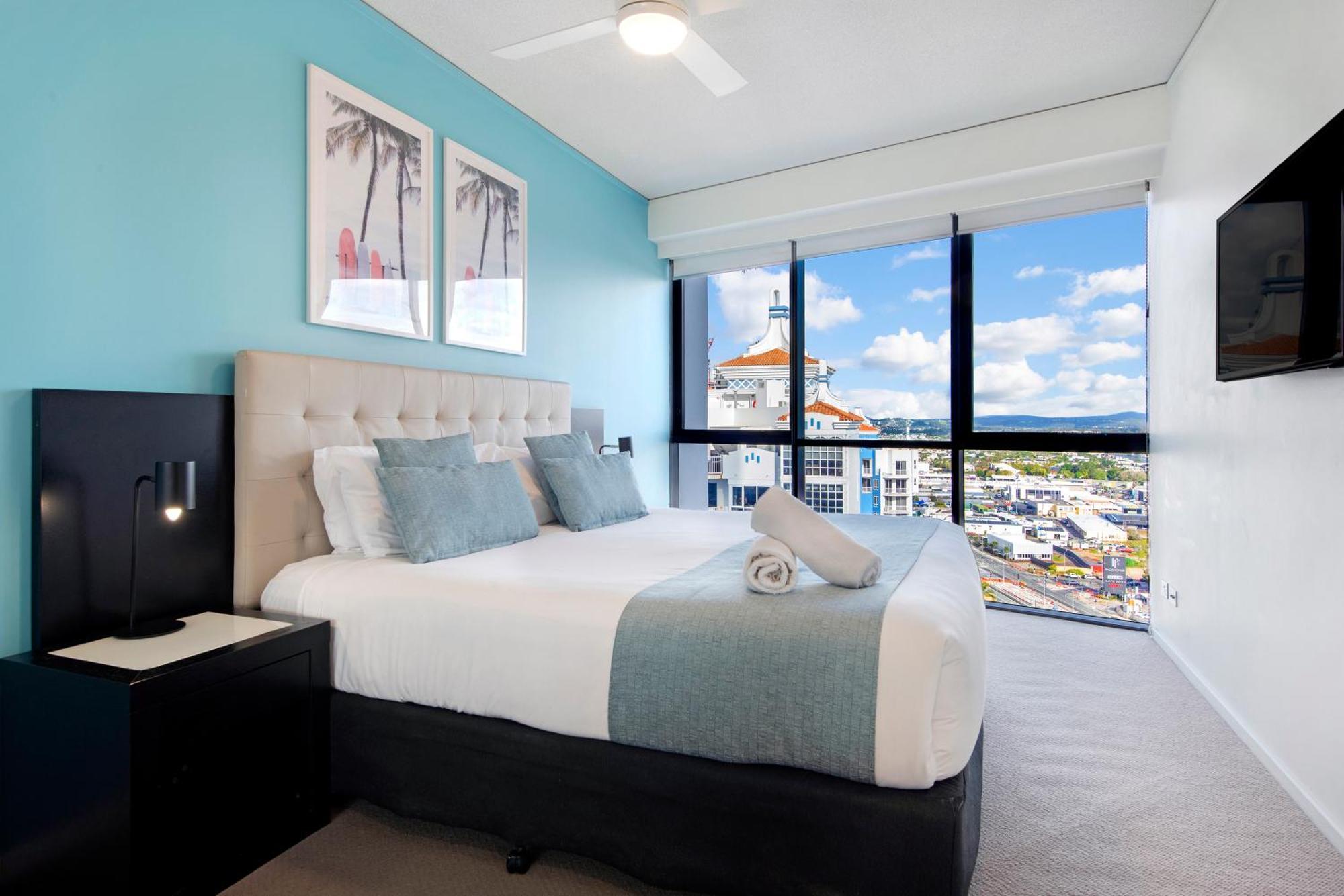 Apartment Sierra Grand Broadbeach - Self Contained & Privately Managed *