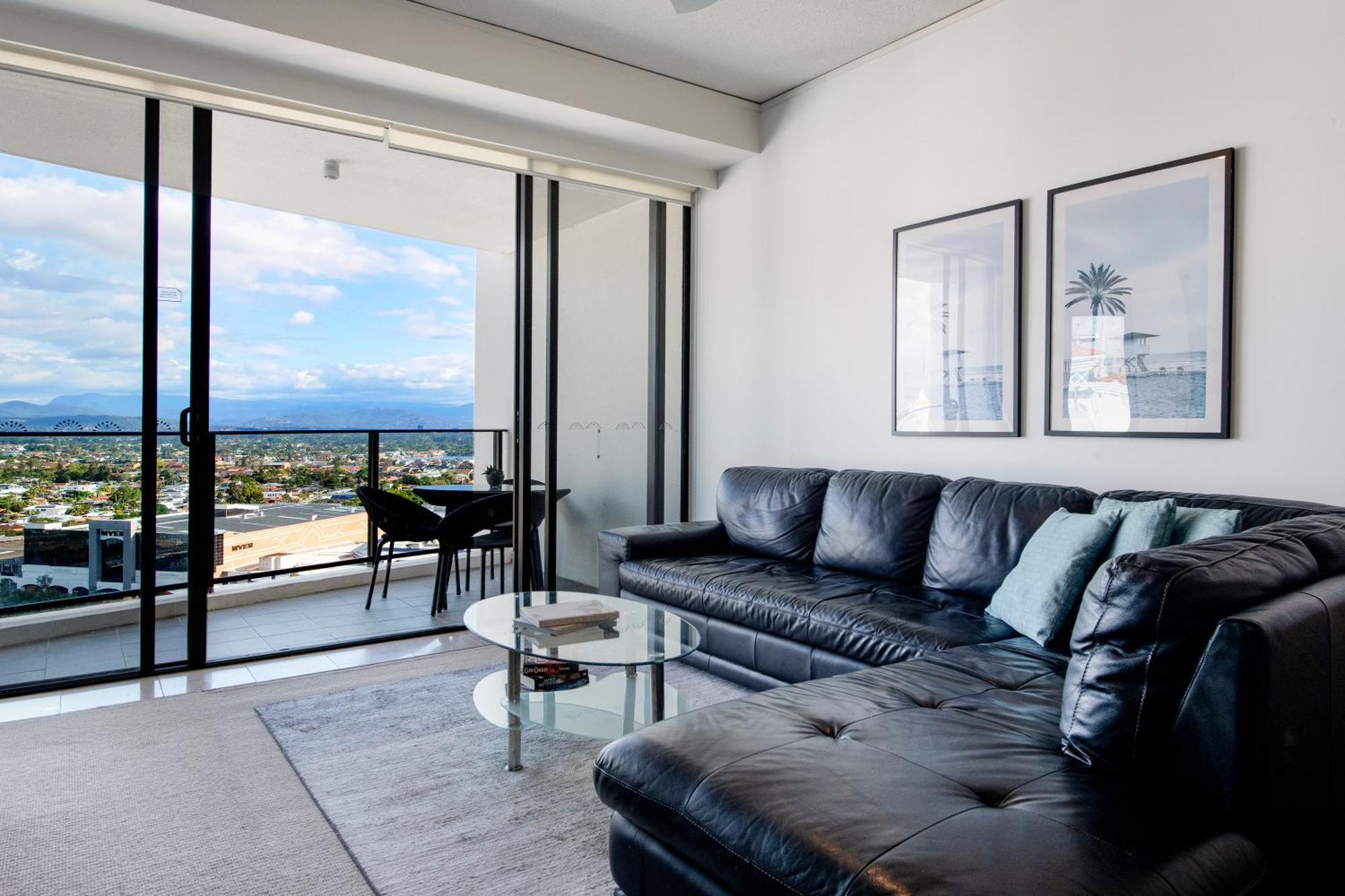 Sierra Grand Broadbeach - Self Contained & Privately Managed *