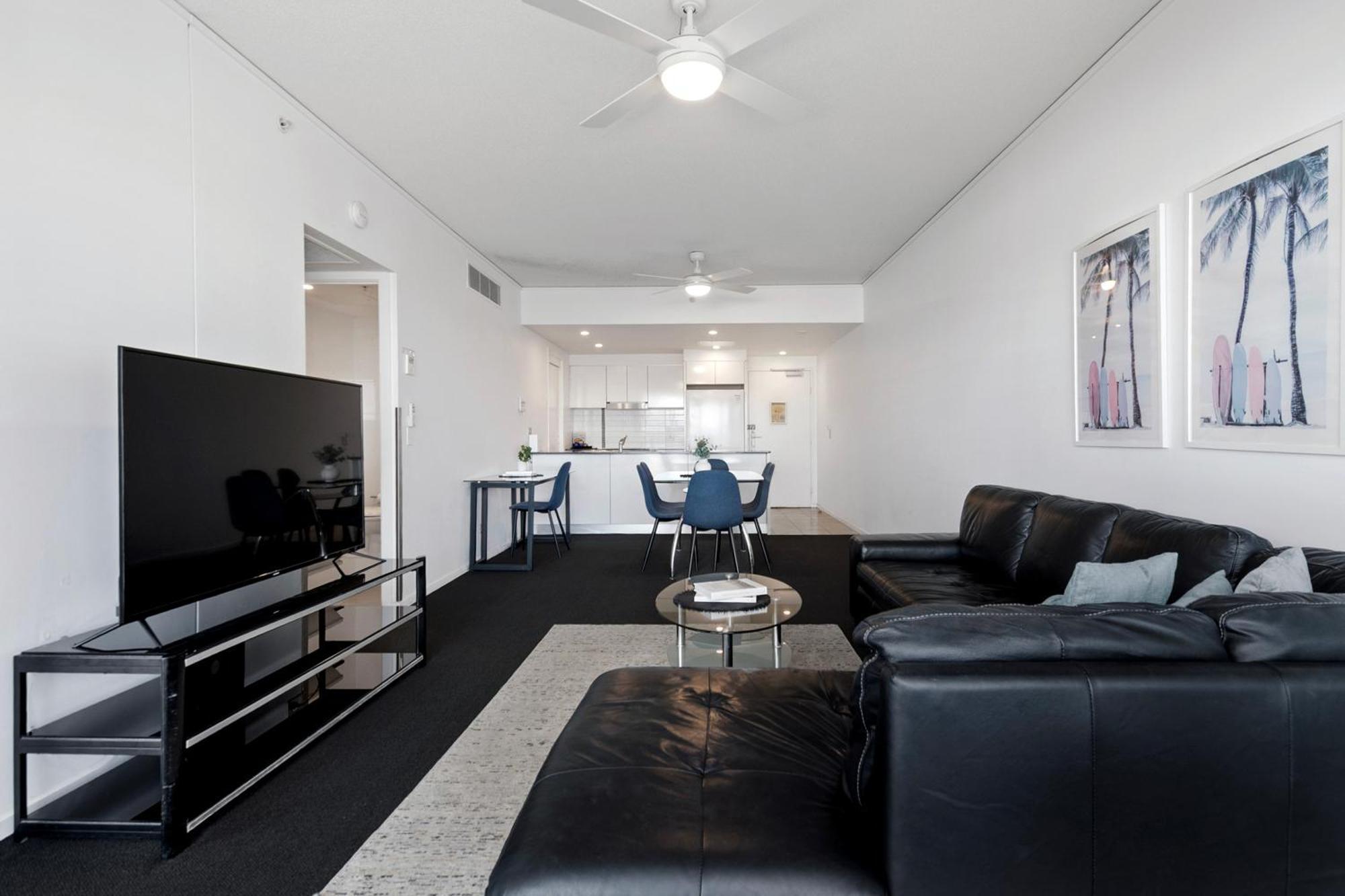 Sierra Grand Broadbeach - Self Contained & Privately Managed Apartment Gold Coast