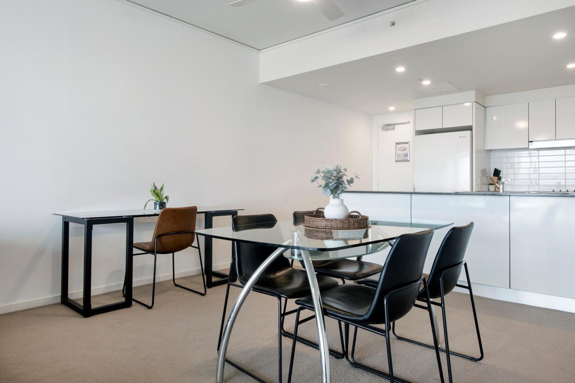 Sierra Grand Broadbeach - Self Contained & Privately Managed *