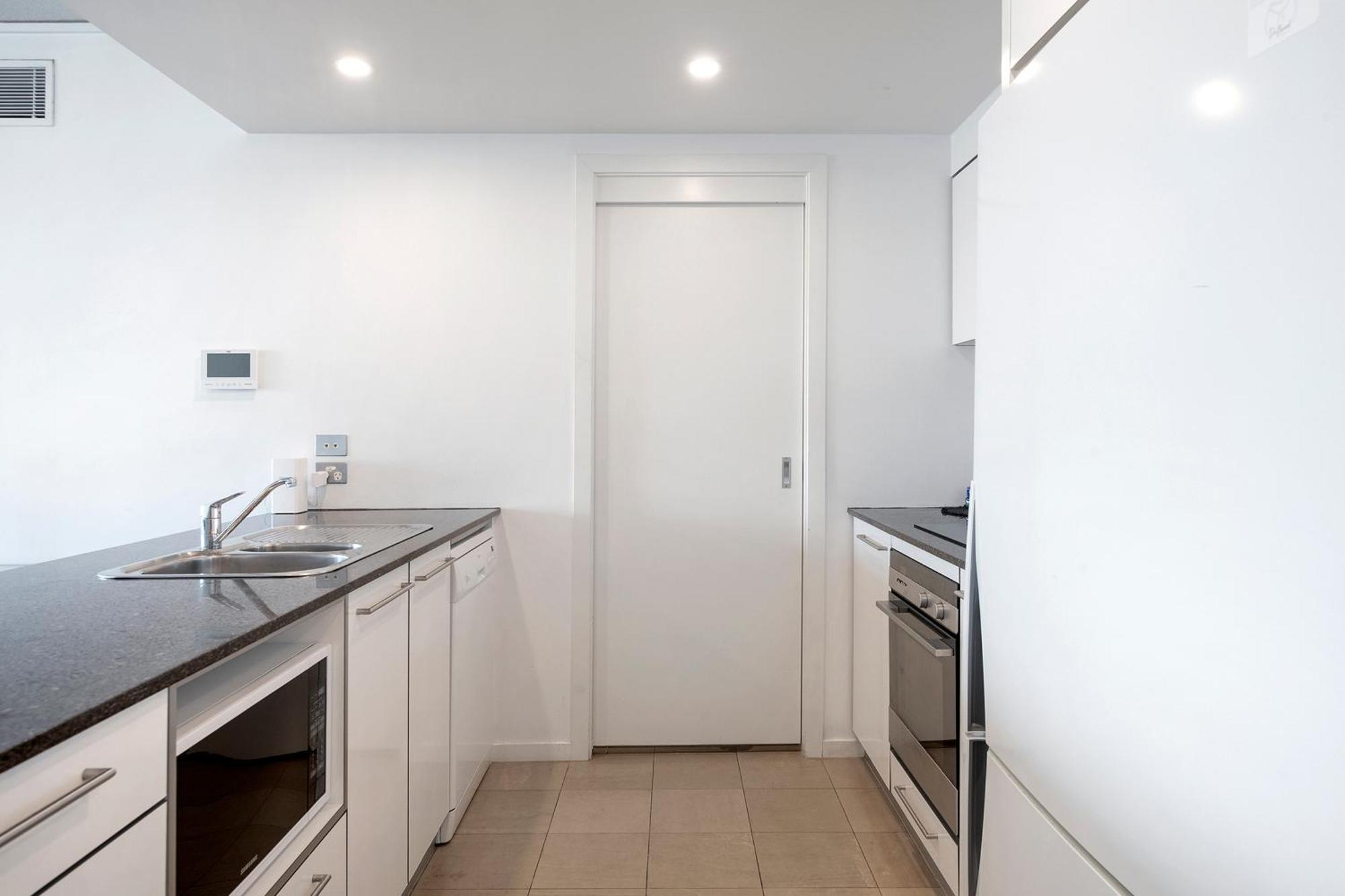 Sierra Grand Broadbeach - Self Contained & Privately Managed * Gold Coast