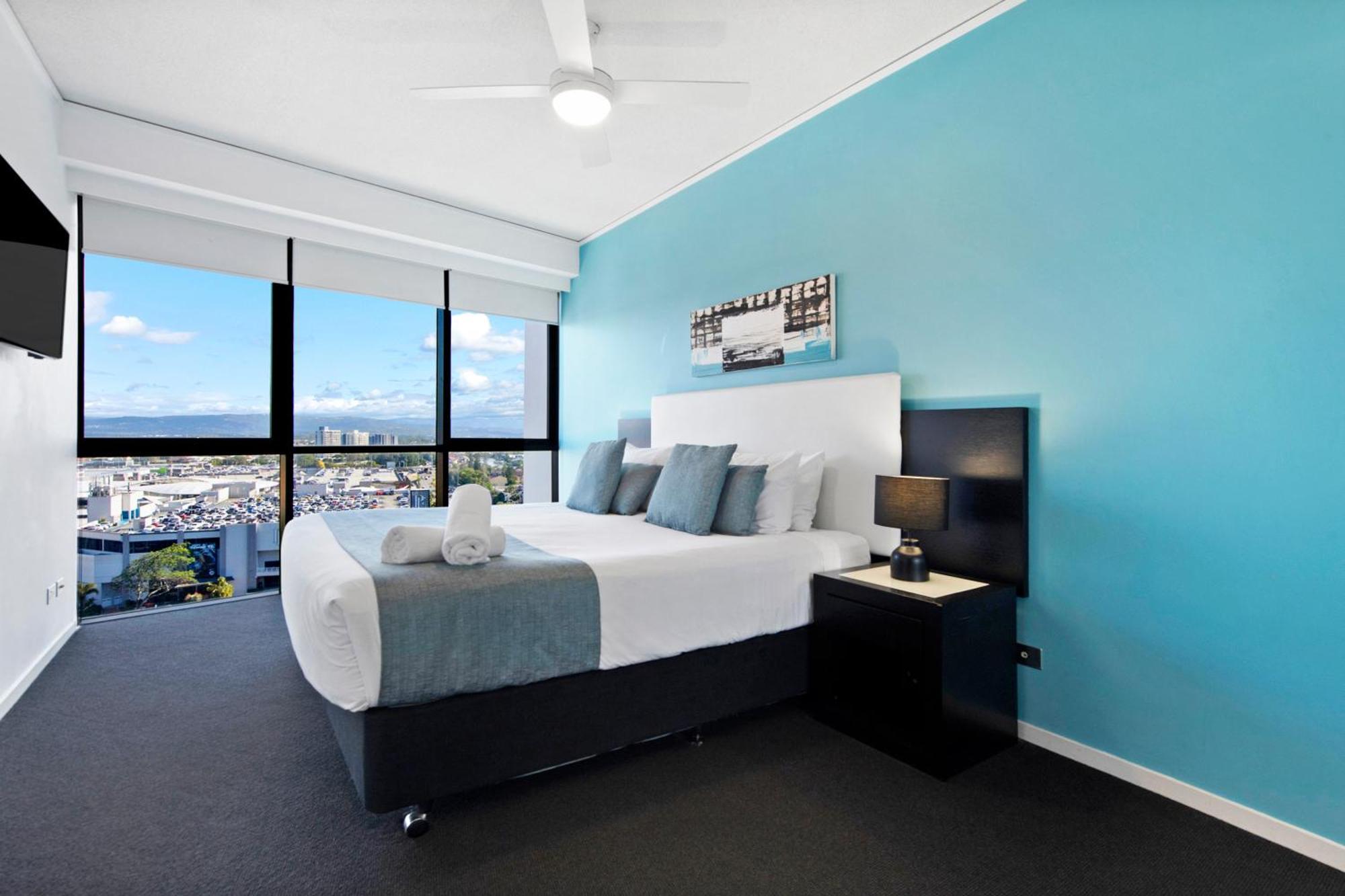 Apartment Sierra Grand Broadbeach - Self Contained & Privately Managed
