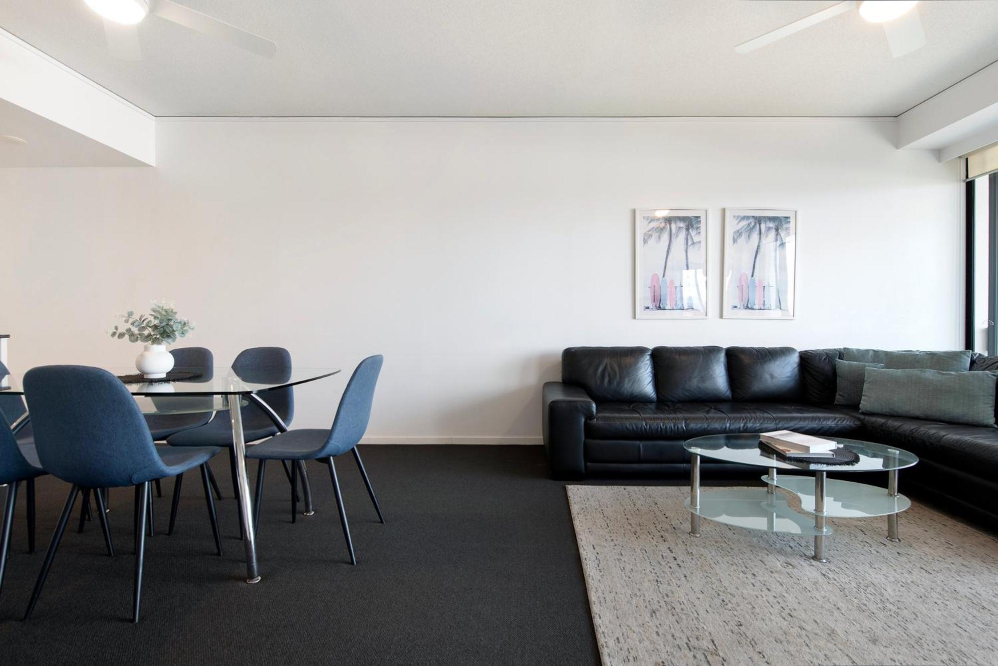 Apartment Sierra Grand Broadbeach - Self Contained & Privately Managed *